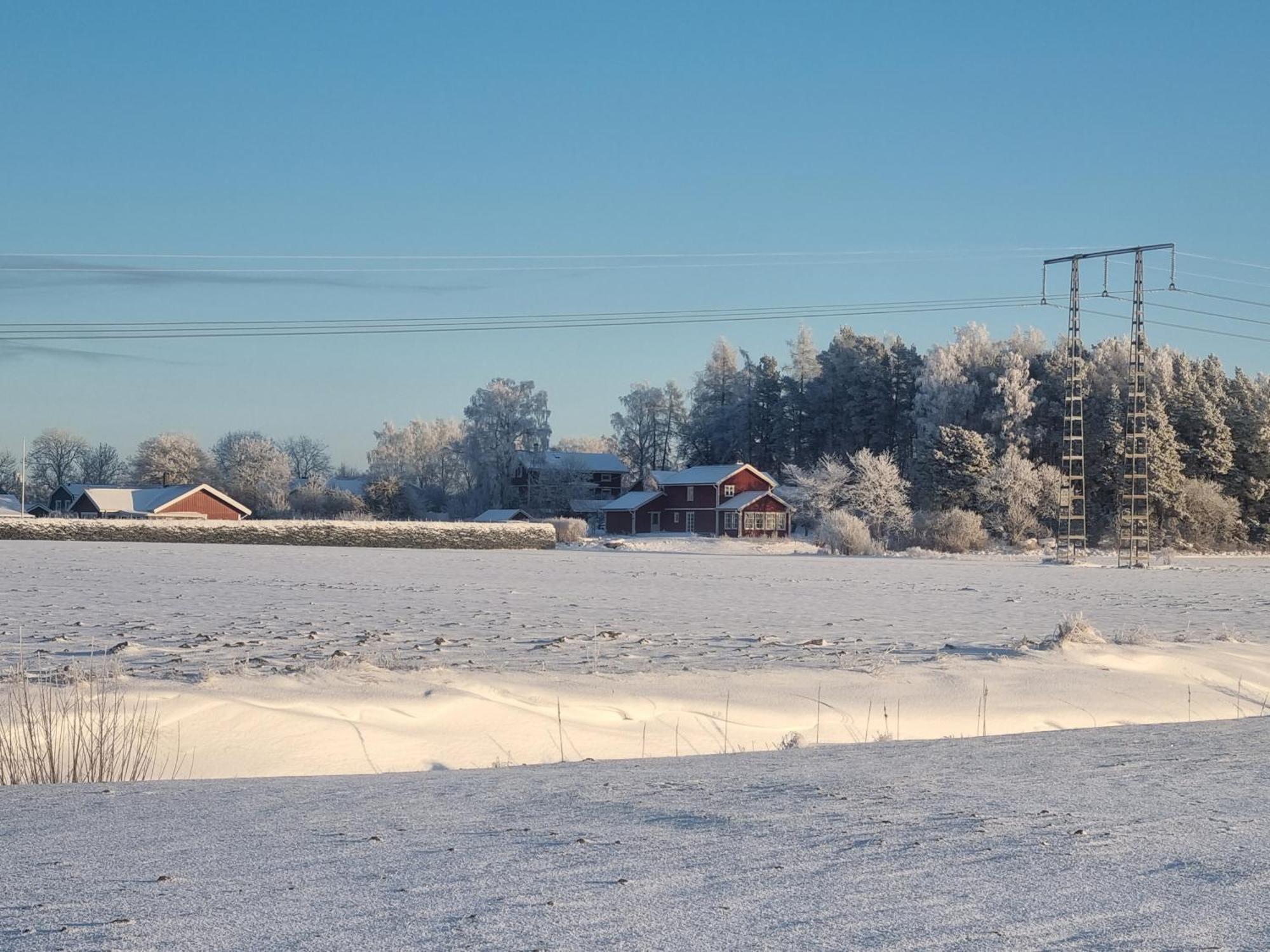 Saellinge House - Cozy Villa With Fireplace And Garden Close To Uppsala Dış mekan fotoğraf